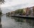 Dublin - Ha'Penny Brige met daarachter Ormond Quay op de noordelijke oevers van de rivier de Liffey