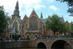 Oude-kerk-bezienswaardigheden-in-amsterdam(h:70)(p:location,726)(c:0)